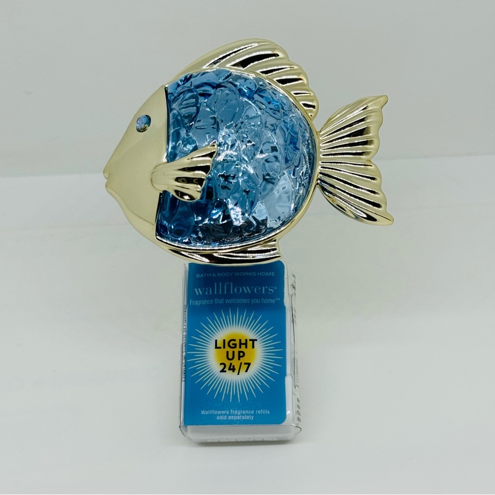 Bath and Body Works Fish Wallflower Plug Nighlight